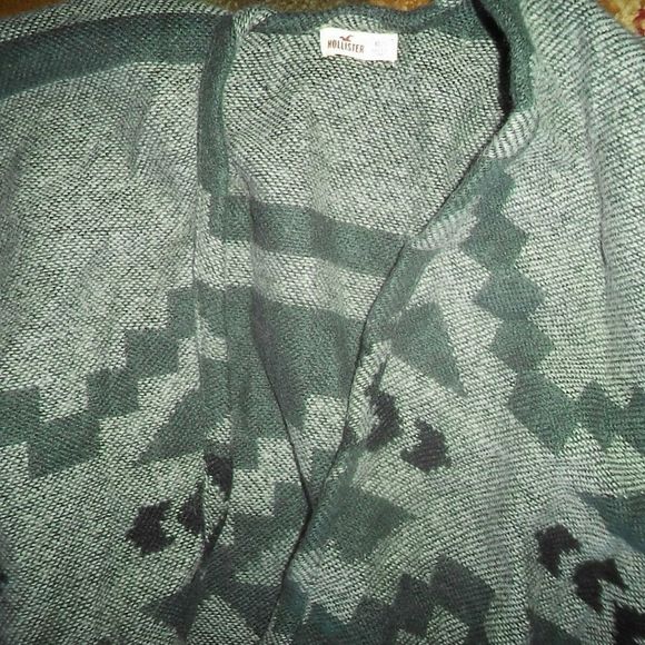HOLLISTER SHRUG KNIT CARDIGAN FRINGE SHORT SLEEVE TOP AZTEC WOMENS SIZE XS/S - Picture 3 of 5
